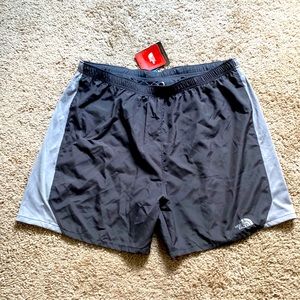 North face Men’s XL running shorts